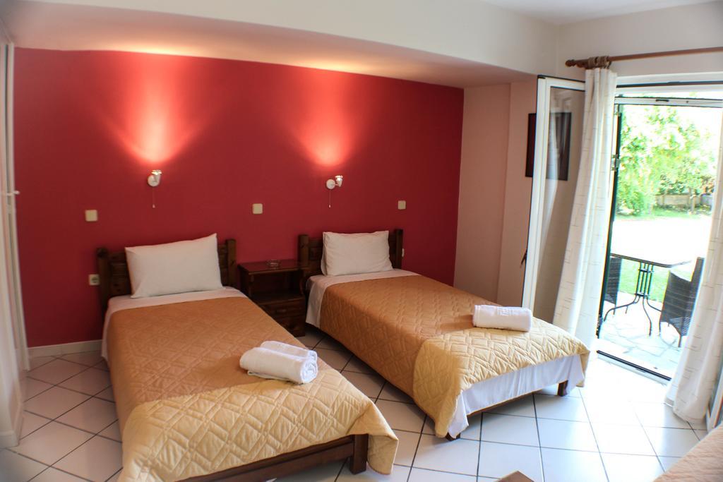 Xristina Studios Vasilikí Rom bilde